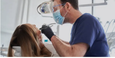 Glenelg dentist